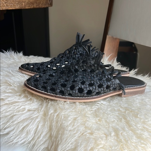 Free people black Woven Women's Slip-On Shoes - Picture 3 of 10